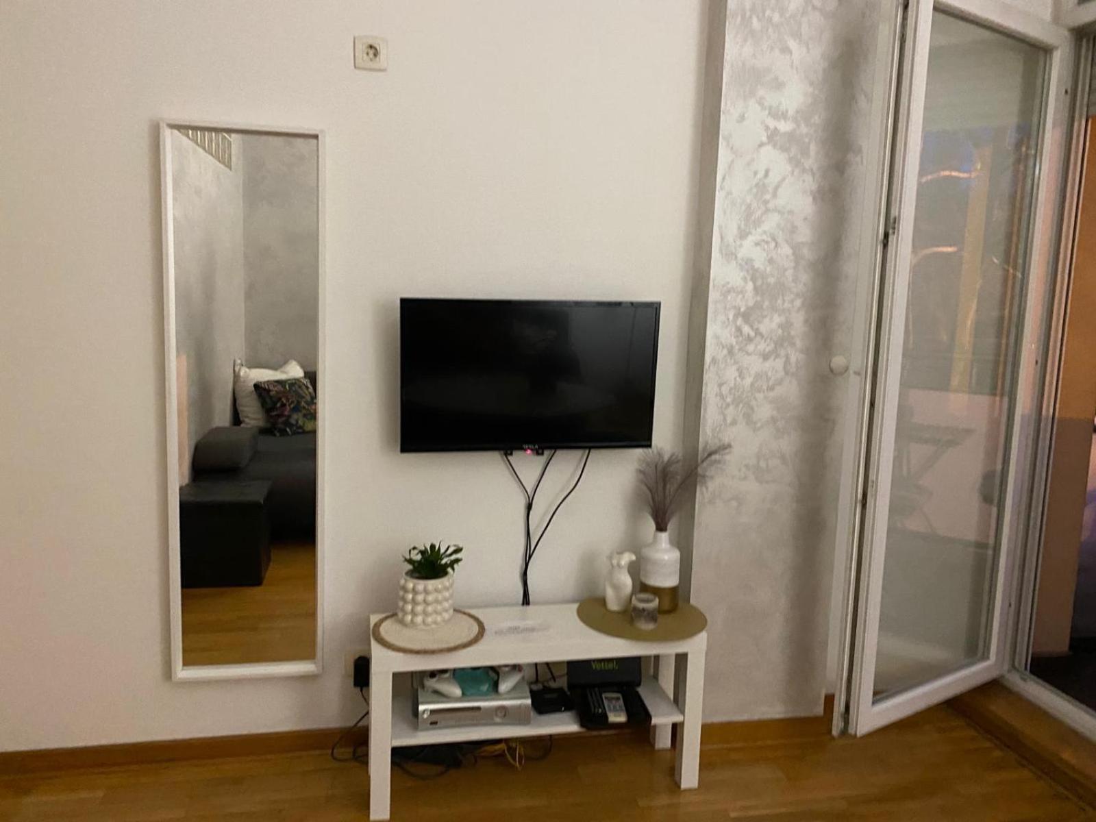 Apartman Bella Novi Beograd Bezanija 外观 照片
